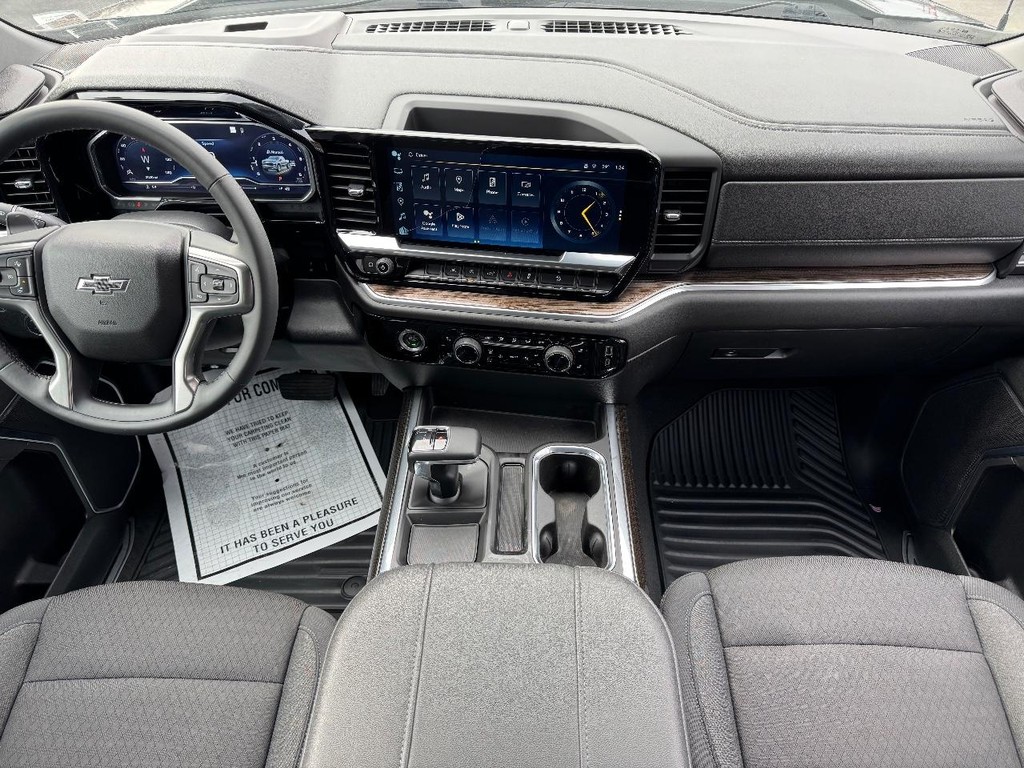 Chevrolet Silverado 1500 Vehicle Full-screen Gallery Image 11