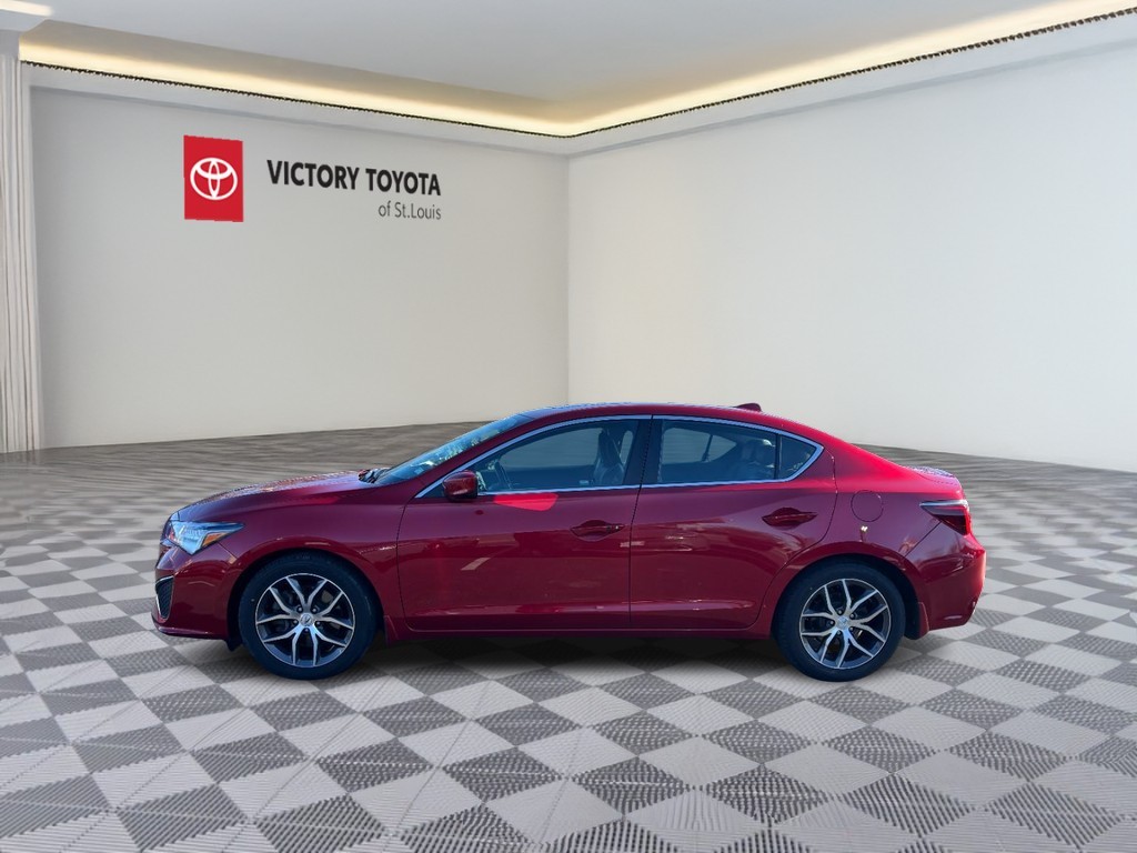 Acura ILX Vehicle Full-screen Gallery Image 07