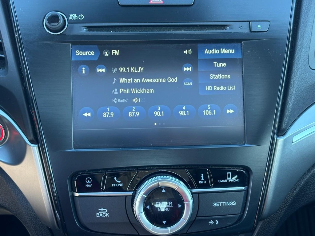 Acura ILX Vehicle Full-screen Gallery Image 25