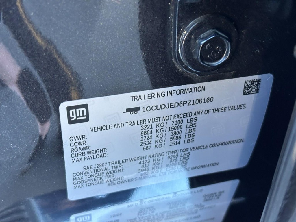 Chevrolet Silverado 1500 Vehicle Full-screen Gallery Image 26