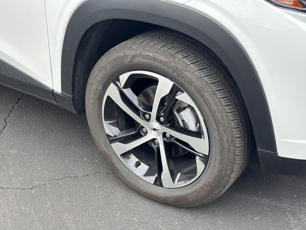 Chevrolet Trax Vehicle Full-screen Gallery Image 04