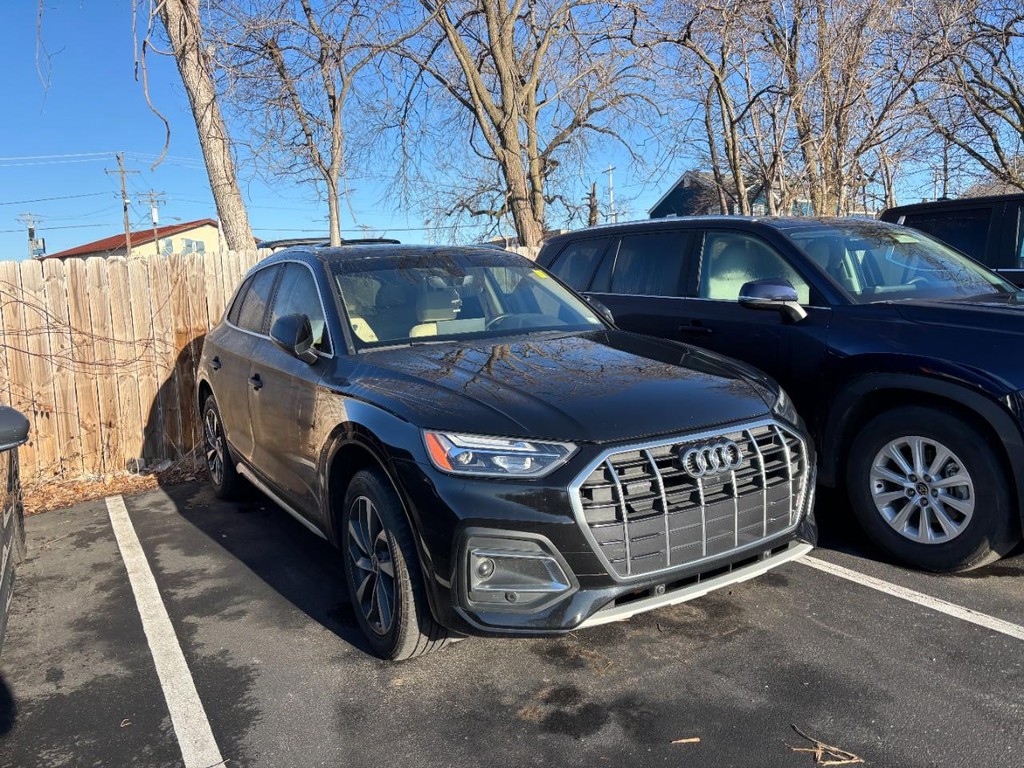 Audi Q5 Vehicle Full-screen Gallery Image 03