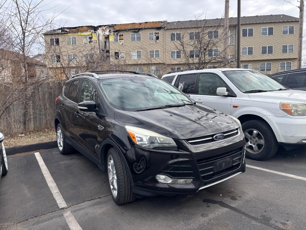 Ford Escape Vehicle Full-screen Gallery Image 03