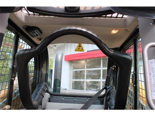 Case SV340 Vehicle Full-screen Gallery Image 11