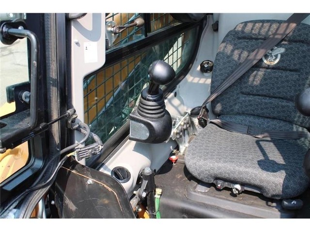 Case SV340 Vehicle Full-screen Gallery Image 13