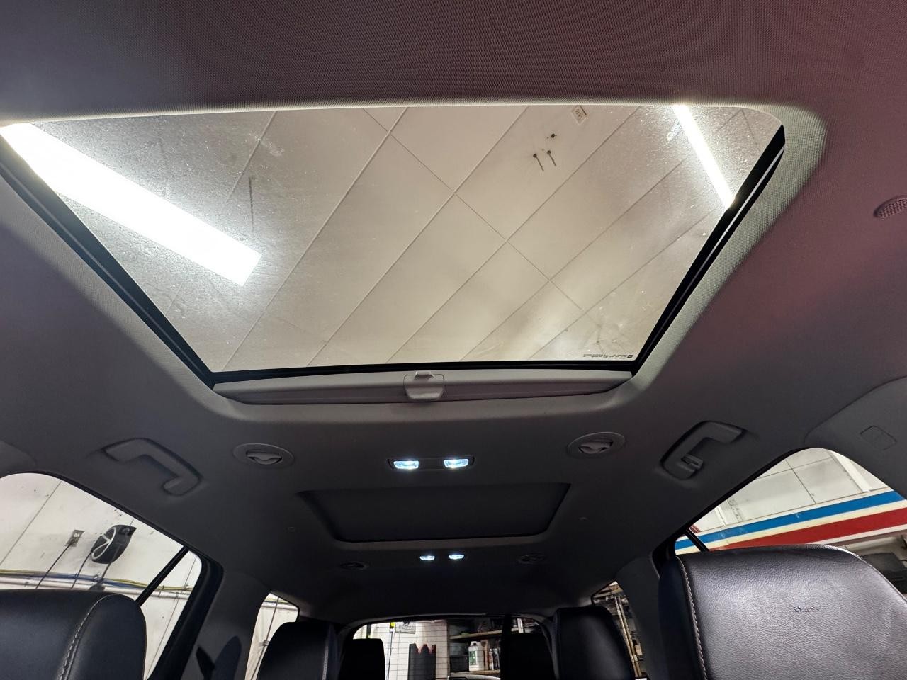 Chevrolet Traverse Vehicle Full-screen Gallery Image 27