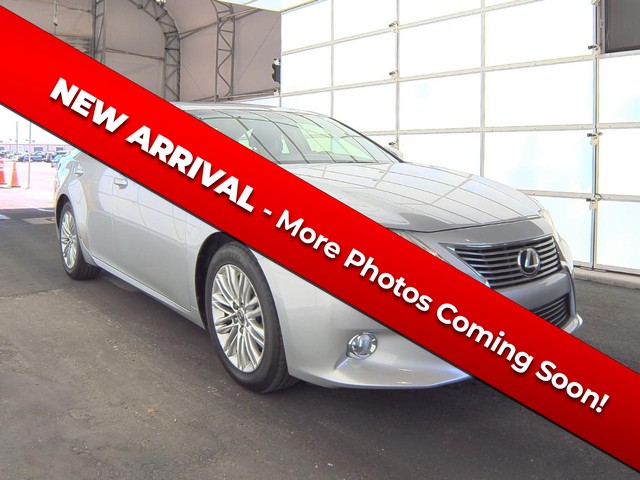 2013 Lexus ES 350 4dr Sdn at Auto City Stl in St. Charles MO
