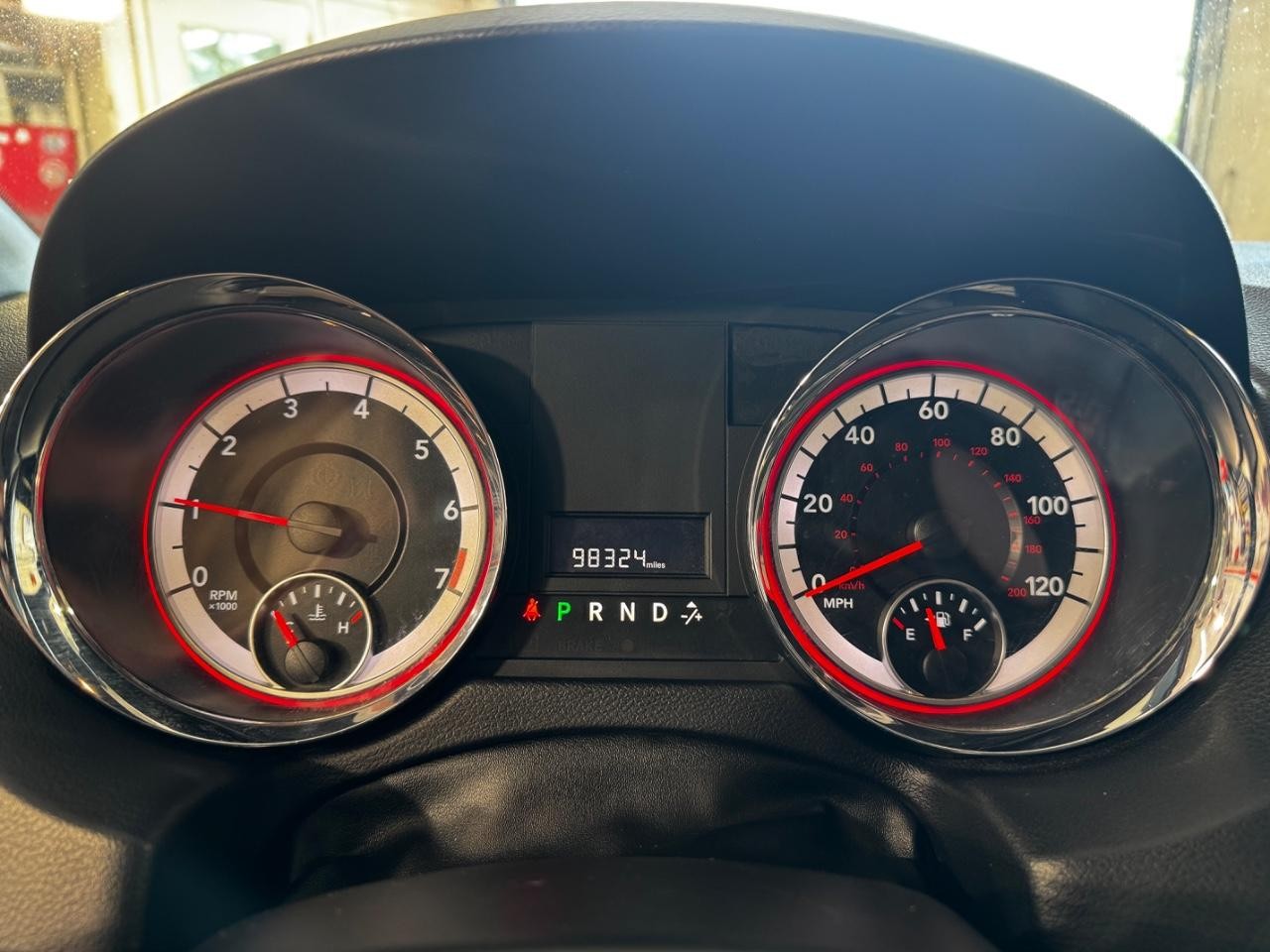 Dodge Grand Caravan Vehicle Full-screen Gallery Image 18