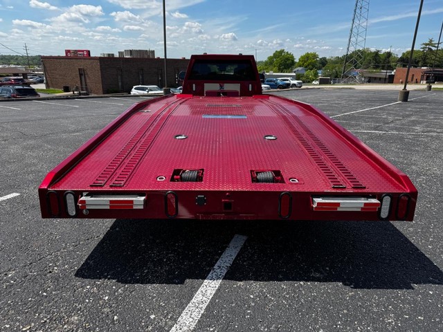 2024 Ford F-350 Super Duty Chassis Cab XLT - Photo 9