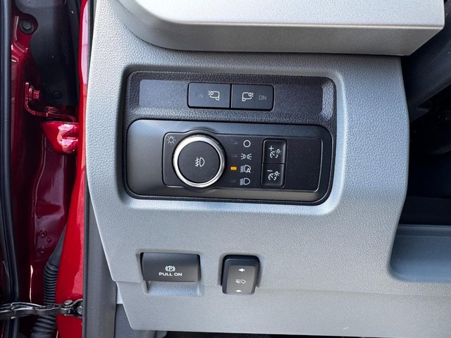 2024 Ford F-350 Super Duty Chassis Cab XLT - Photo 24