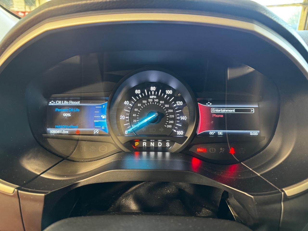 Ford Edge Vehicle Full-screen Gallery Image 19