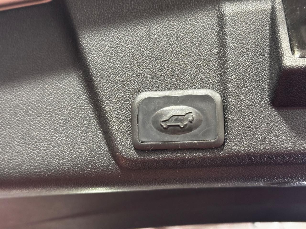 Chevrolet Traverse Vehicle Full-screen Gallery Image 13