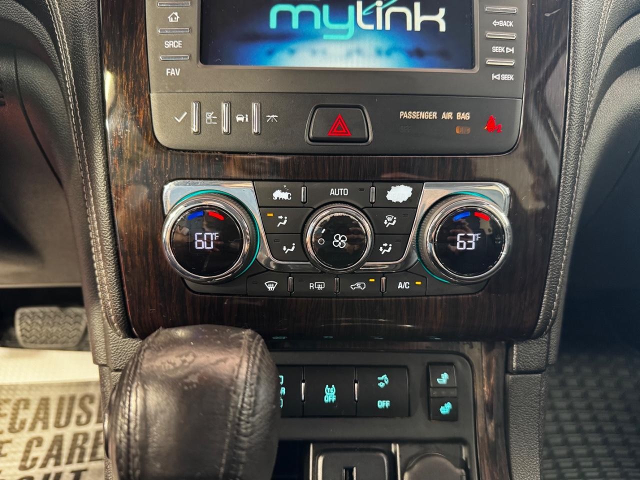 Chevrolet Traverse Vehicle Full-screen Gallery Image 23