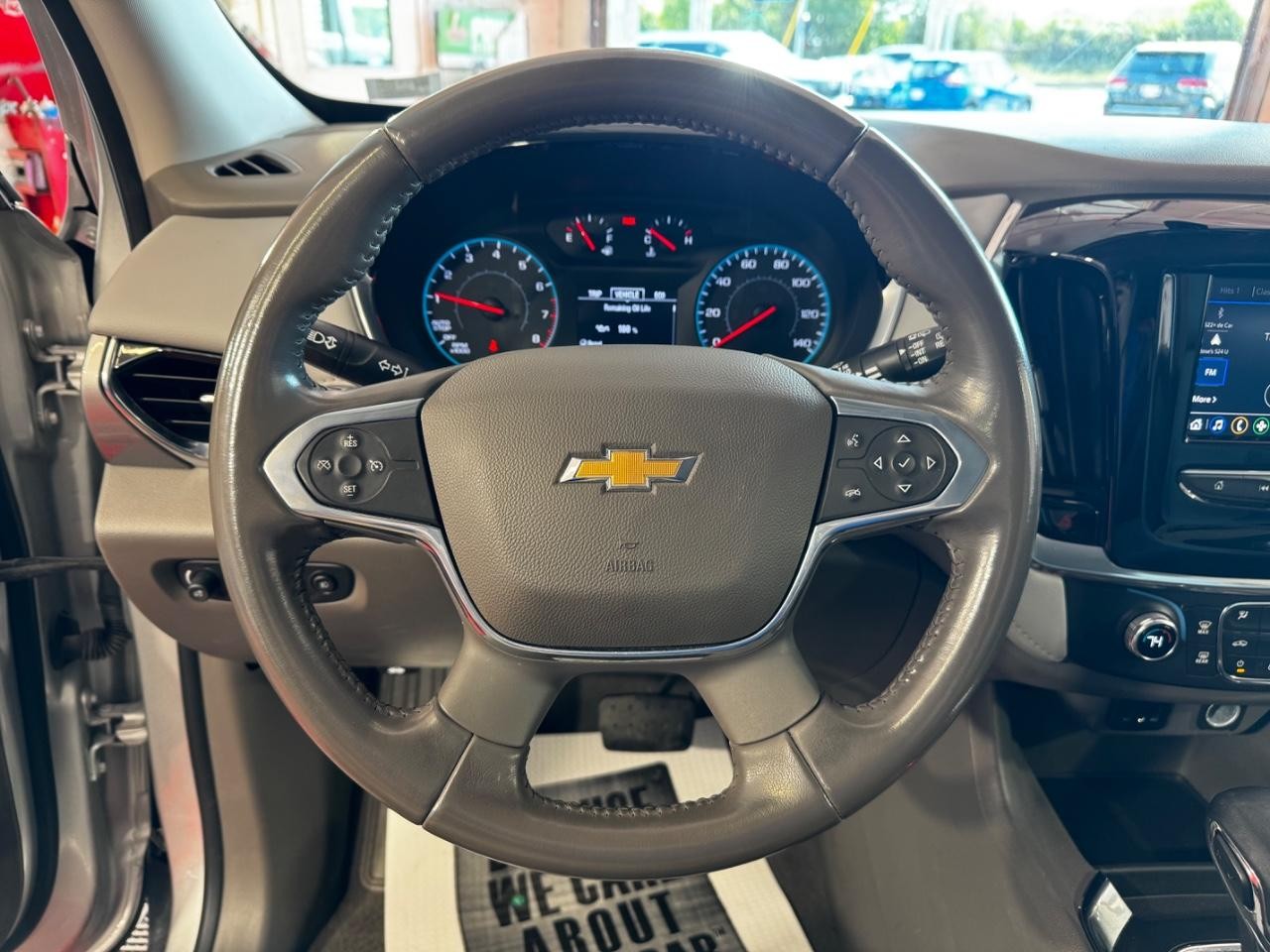 Chevrolet Traverse Vehicle Full-screen Gallery Image 18