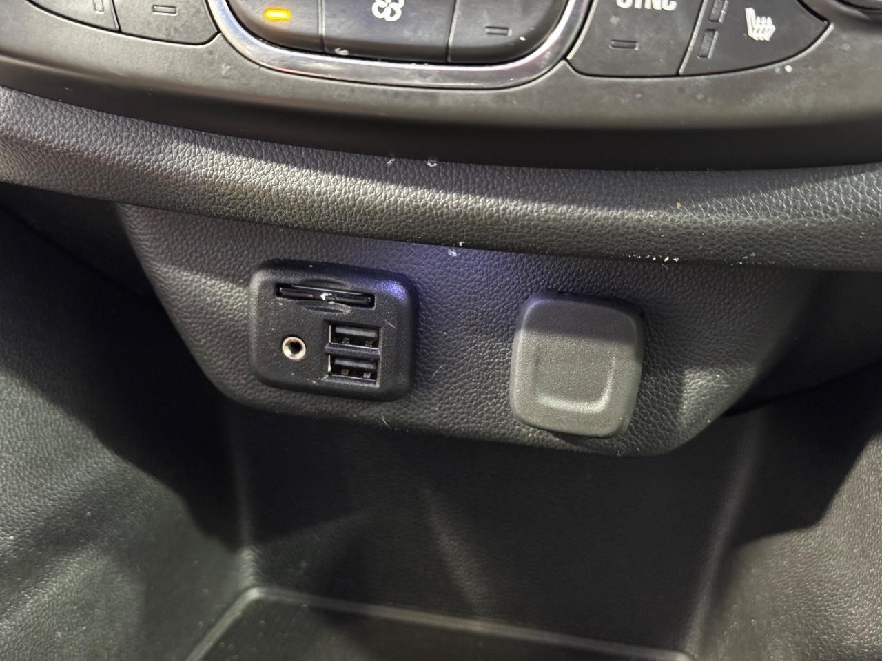 Chevrolet Traverse Vehicle Full-screen Gallery Image 22