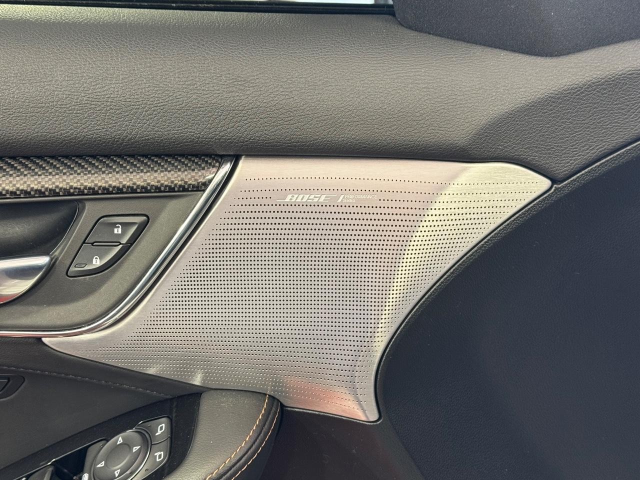 Cadillac CT5 Vehicle Full-screen Gallery Image 15