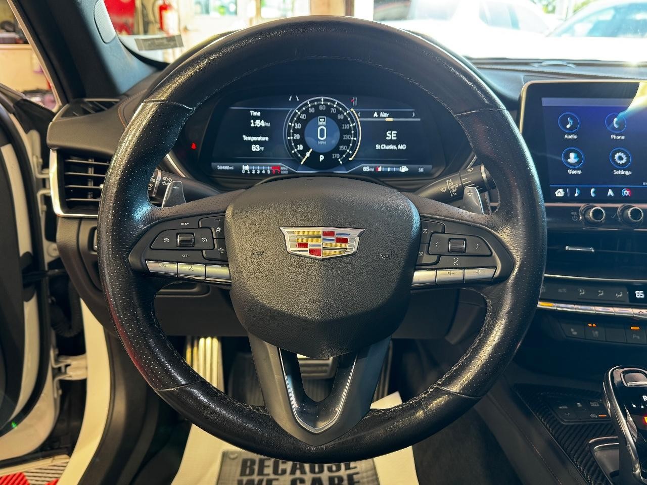 Cadillac CT5 Vehicle Full-screen Gallery Image 18