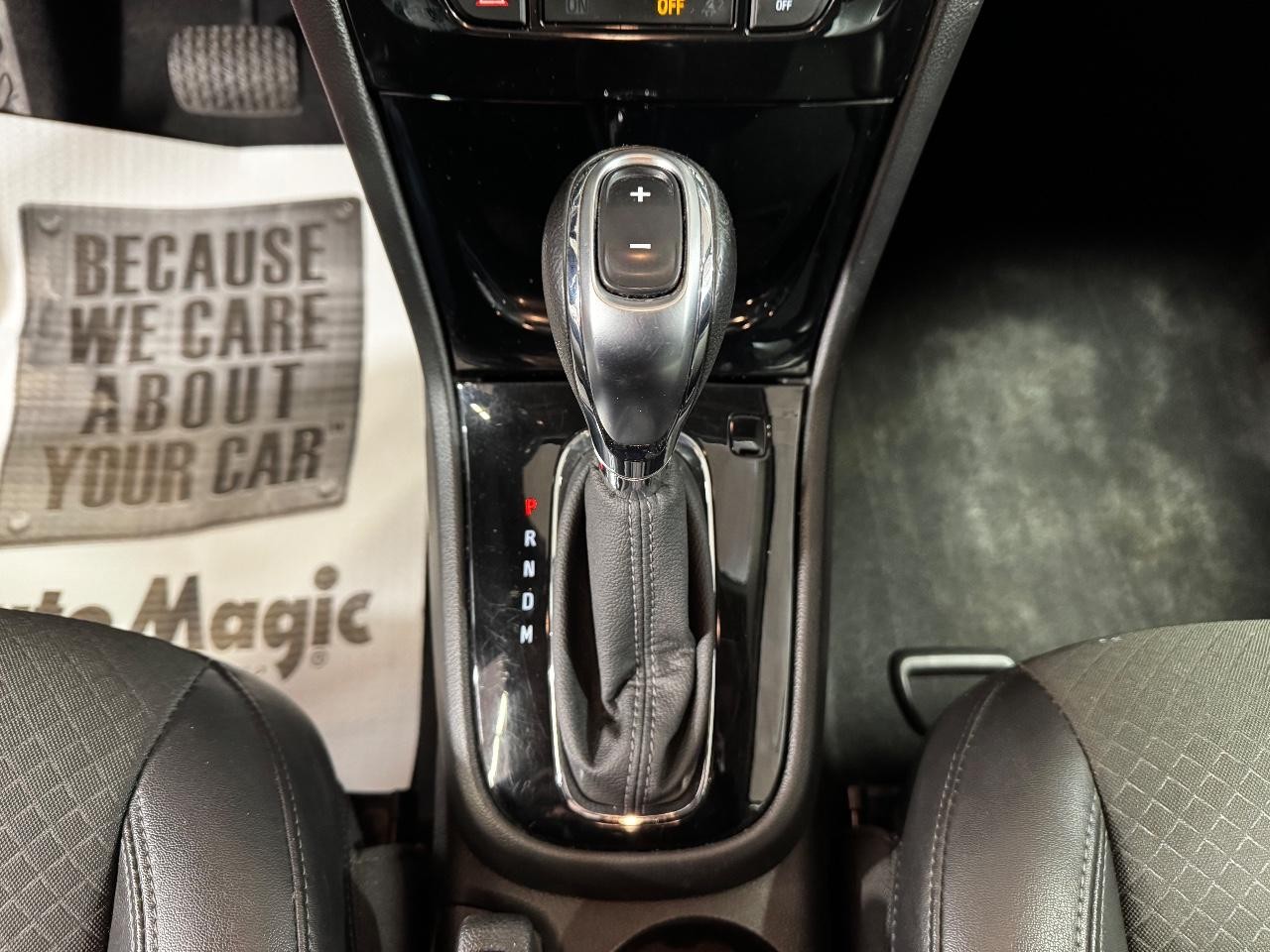 Buick Encore Vehicle Full-screen Gallery Image 20