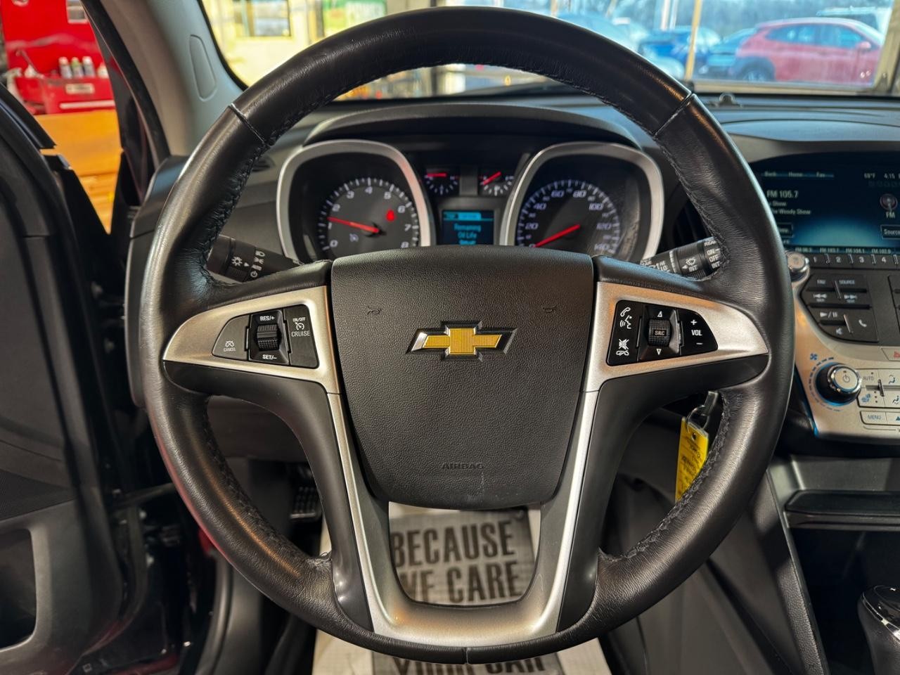 Chevrolet Equinox Vehicle Full-screen Gallery Image 16