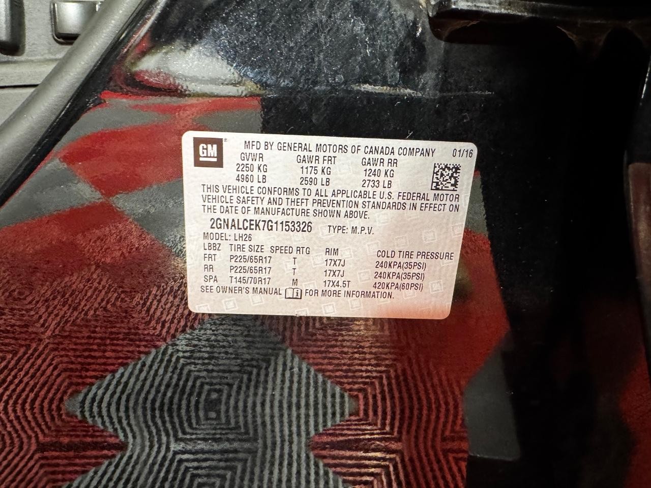 Chevrolet Equinox Vehicle Full-screen Gallery Image 23