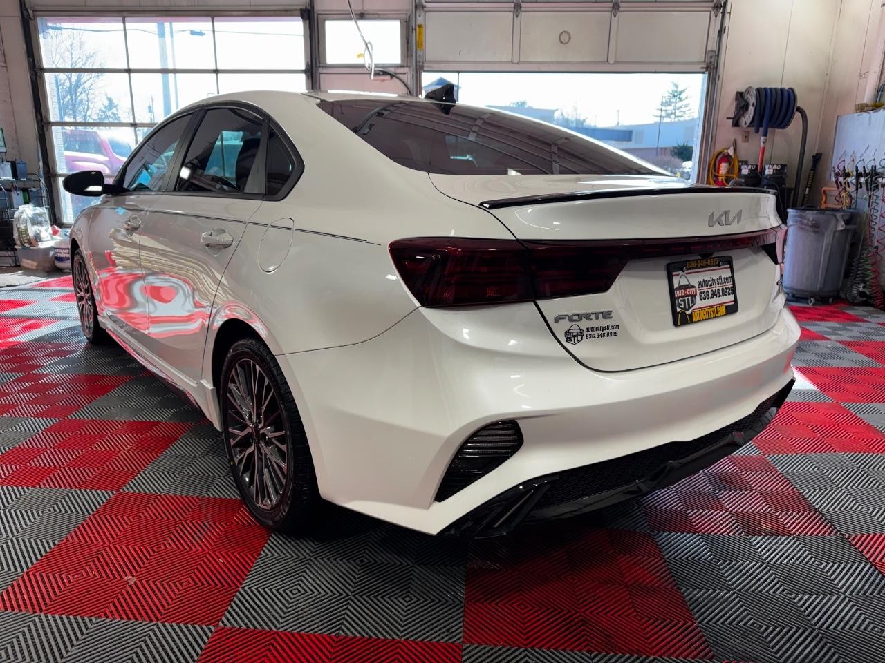 View vehicle photo 5