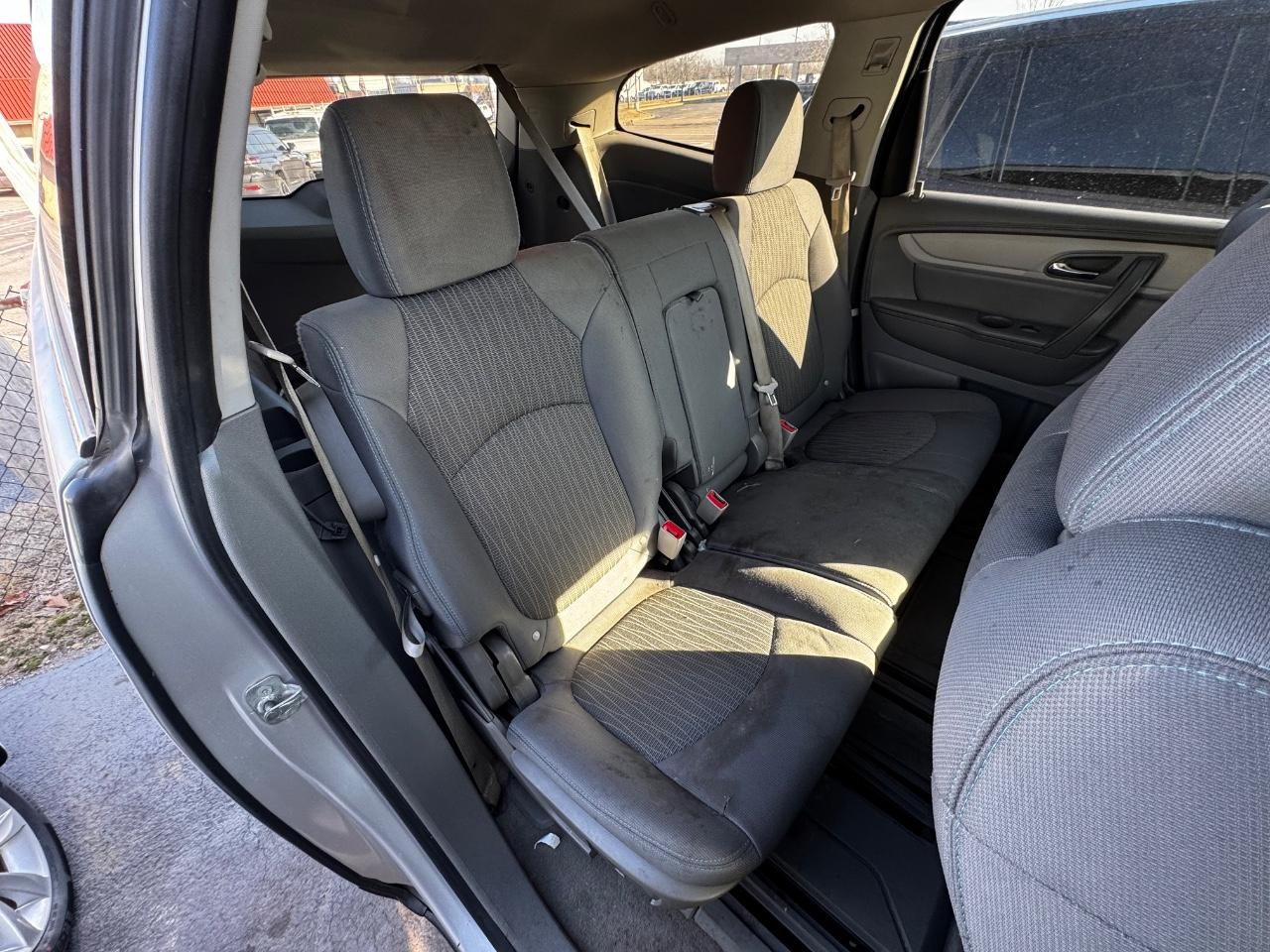 Chevrolet Traverse Vehicle Full-screen Gallery Image 04