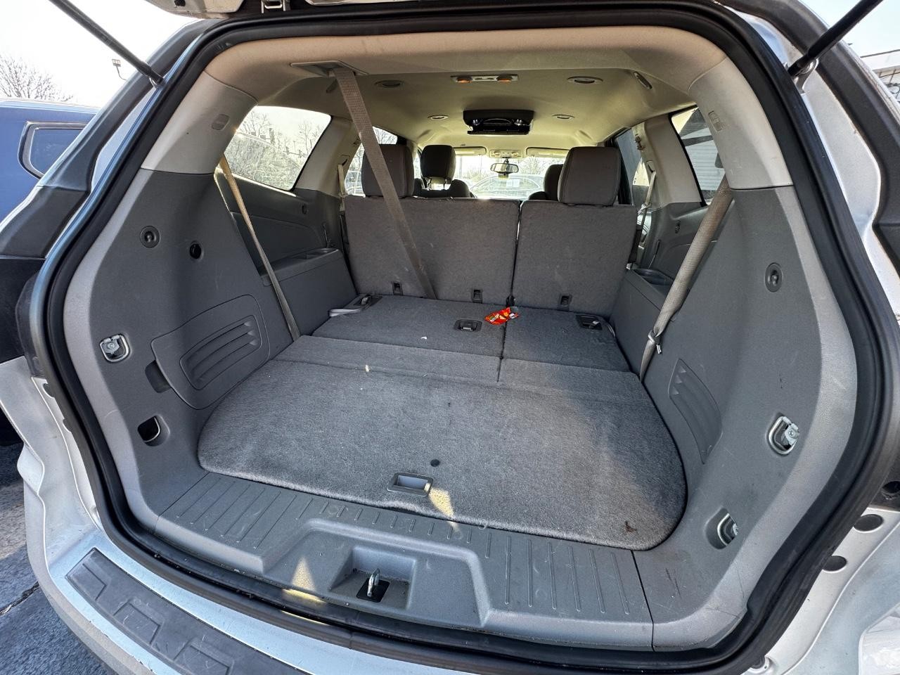 Chevrolet Traverse Vehicle Full-screen Gallery Image 07