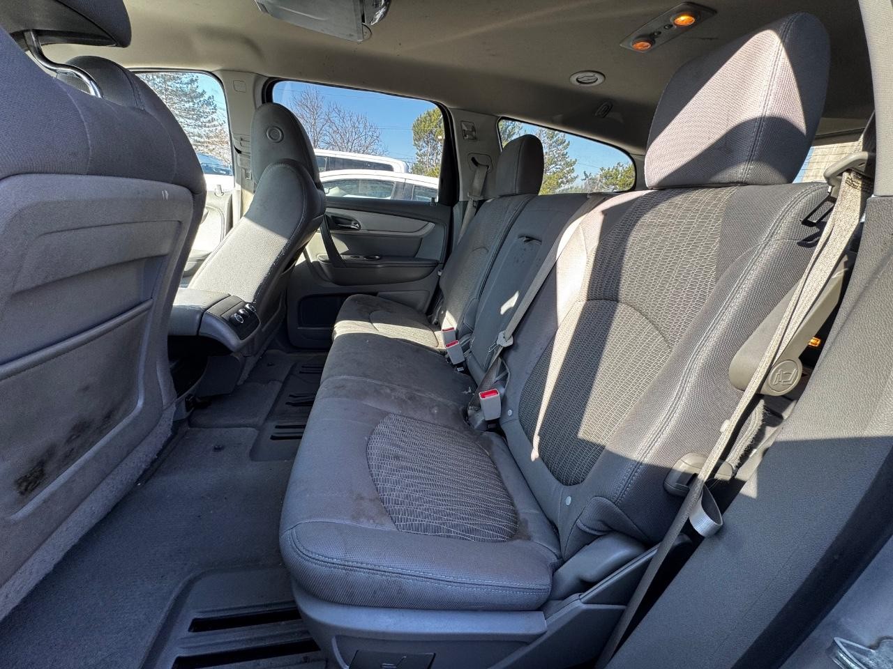 Chevrolet Traverse Vehicle Full-screen Gallery Image 08