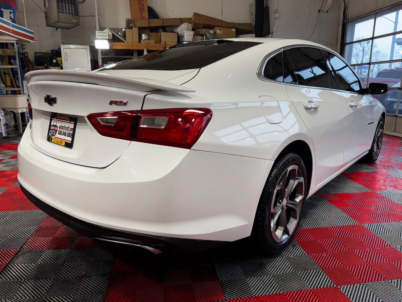 Chevrolet Malibu Vehicle Full-screen Gallery Image 07