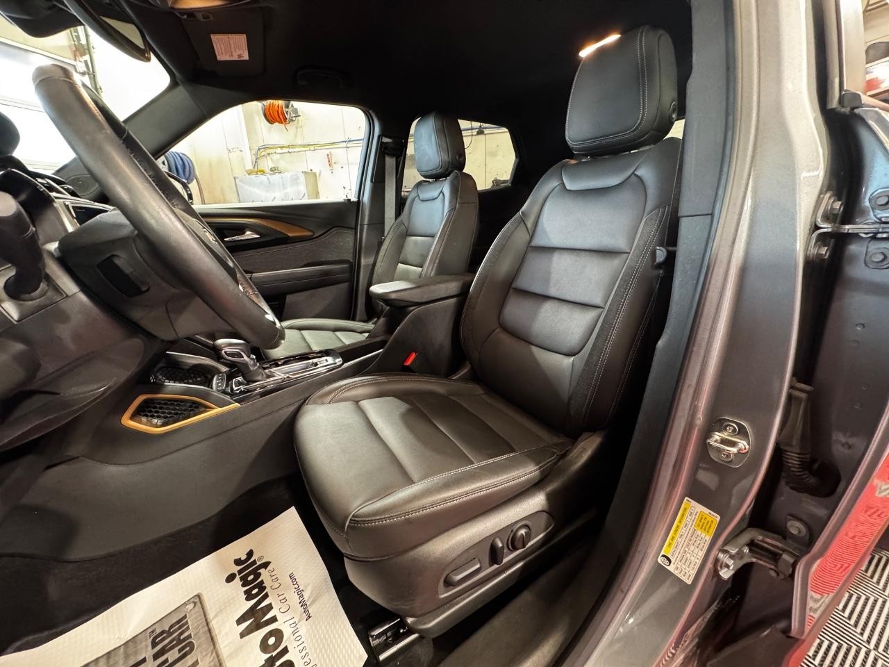 Chevrolet Trailblazer Vehicle Full-screen Gallery Image 15