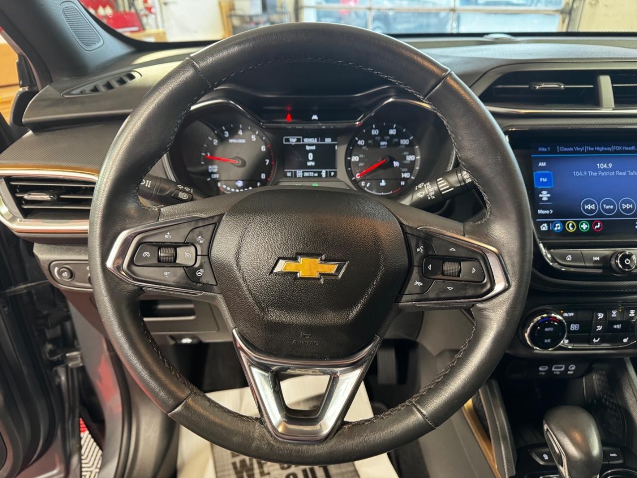 Chevrolet Trailblazer Vehicle Full-screen Gallery Image 17