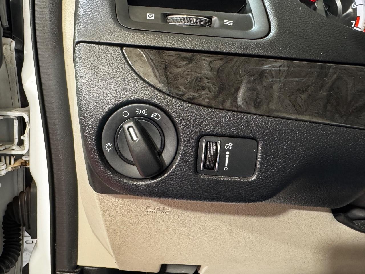 Dodge Grand Caravan Vehicle Full-screen Gallery Image 19