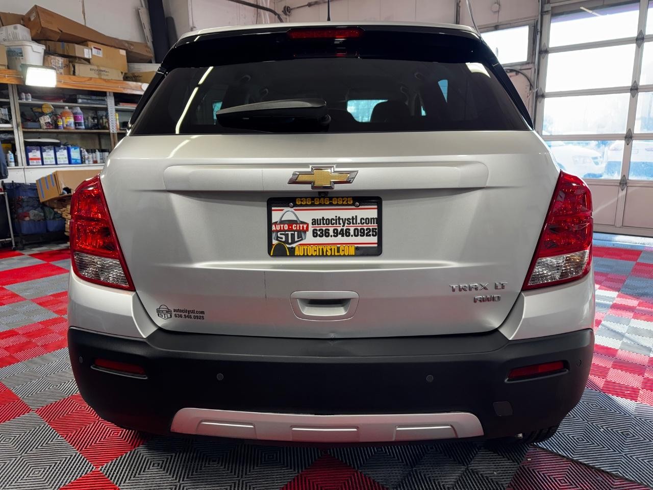 Chevrolet Trax Vehicle Full-screen Gallery Image 06