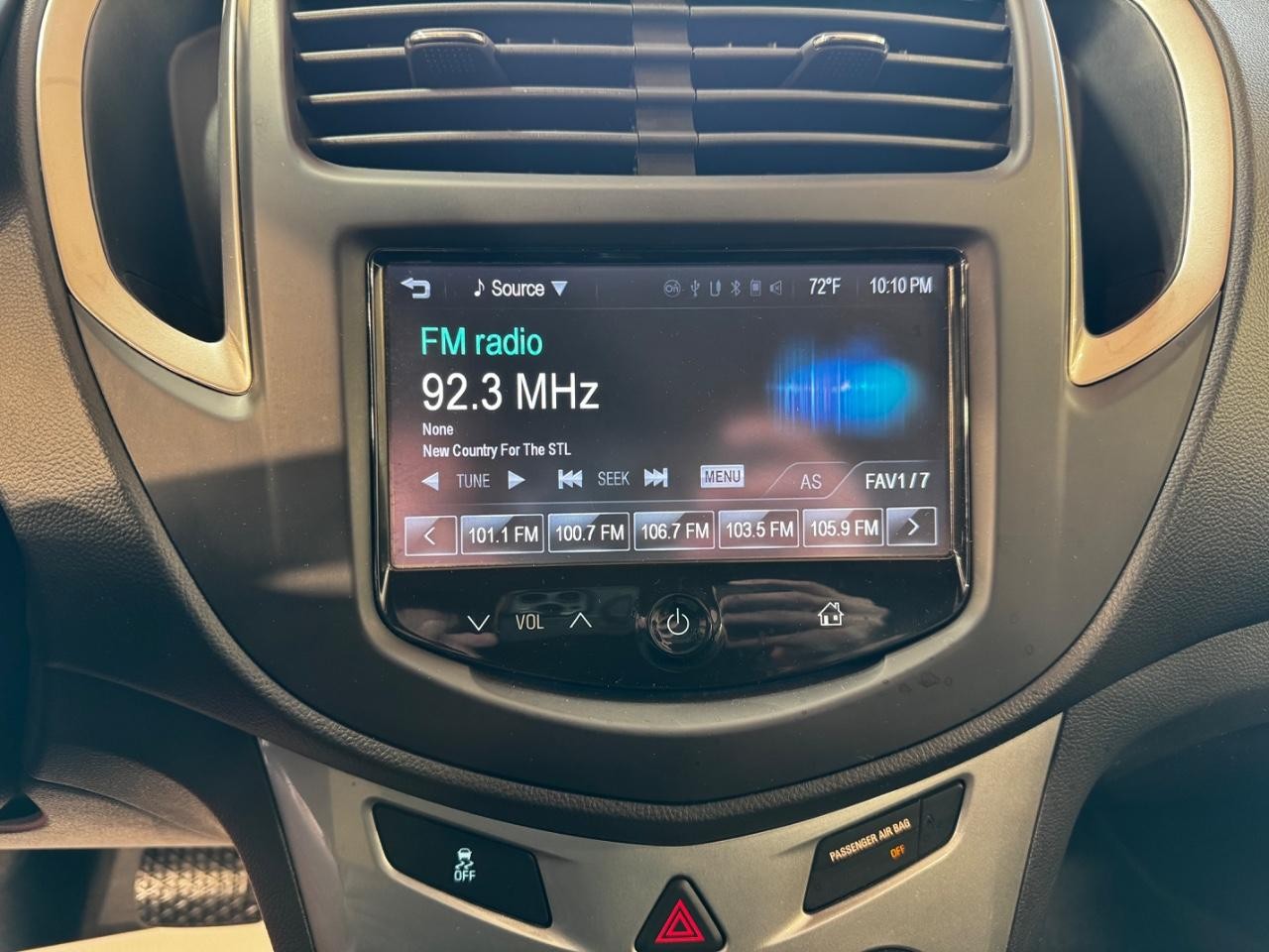 Chevrolet Trax Vehicle Full-screen Gallery Image 18