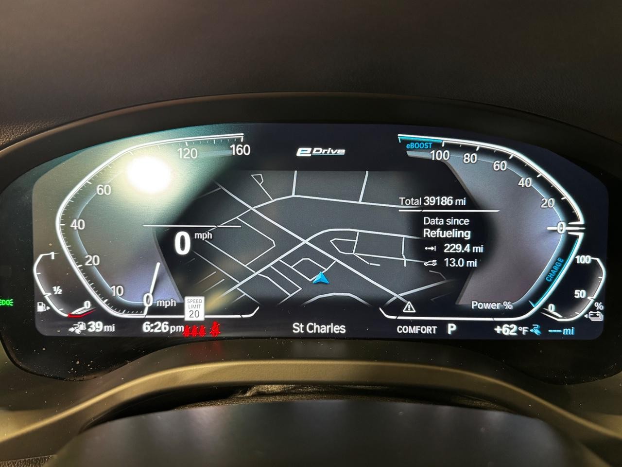 BMW X3 Vehicle Full-screen Gallery Image 19