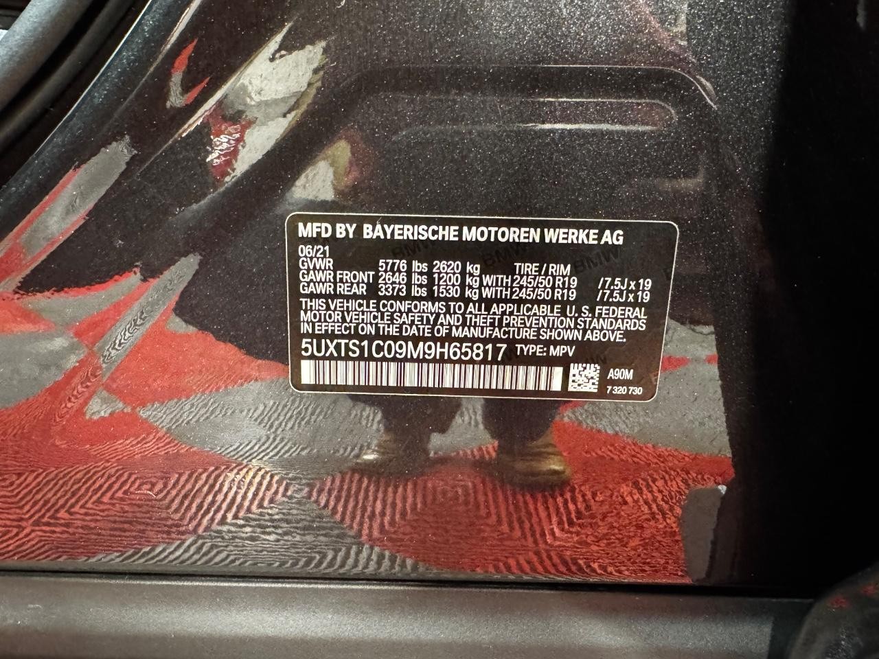 BMW X3 Vehicle Full-screen Gallery Image 29