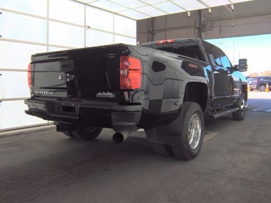 Chevrolet Silverado 3500HD Vehicle Full-screen Gallery Image 06