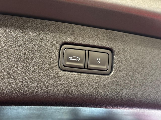 2022 GENESIS GV80 Standard - Photo 10