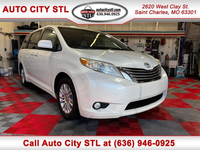 St. Charles MO 2017 Toyota Sienna more details - toyota sienna
