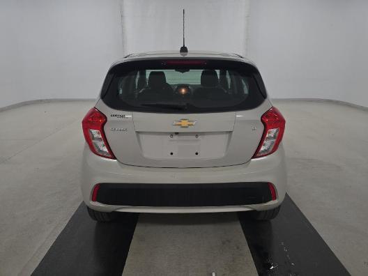 Chevrolet Spark Vehicle Full-screen Gallery Image 04
