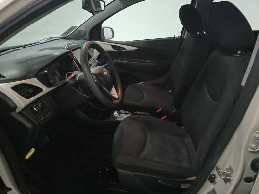 Chevrolet Spark Vehicle Full-screen Gallery Image 07