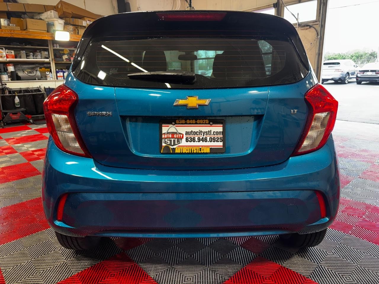 Chevrolet Spark Vehicle Full-screen Gallery Image 06