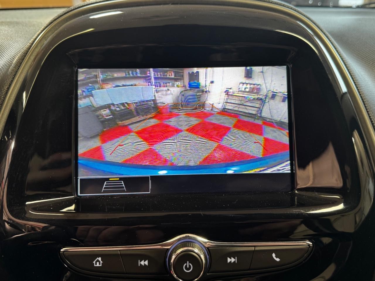 Chevrolet Spark Vehicle Full-screen Gallery Image 22