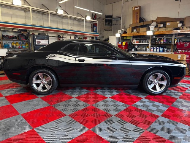 2019 Dodge Challenger SXT - Photo 7