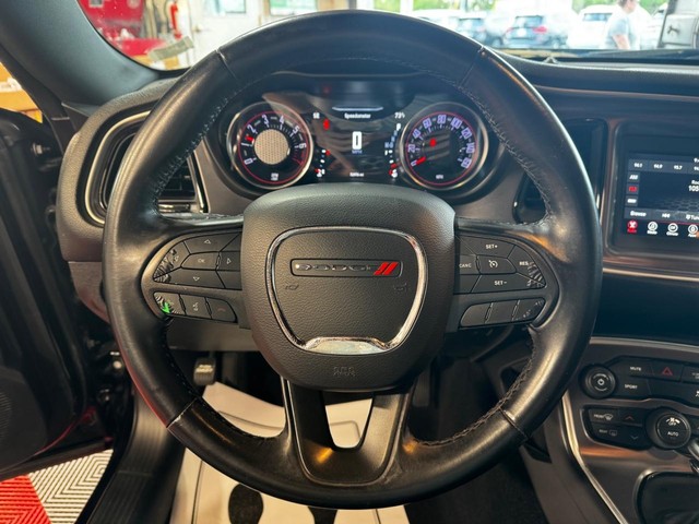 2019 Dodge Challenger SXT - Photo 15