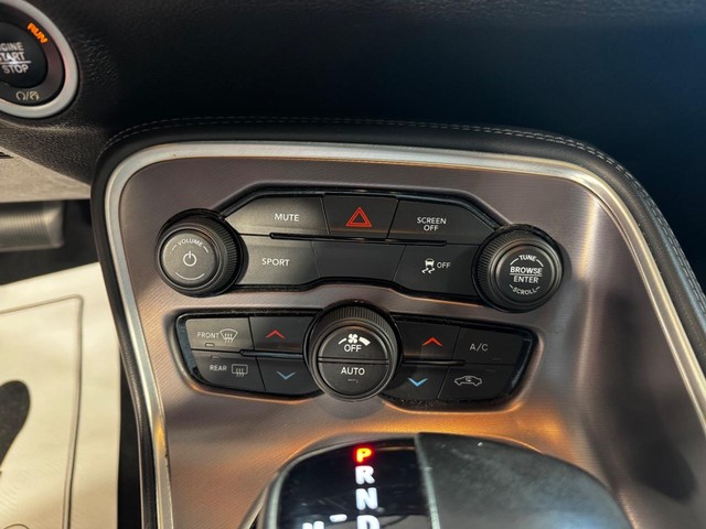2019 Dodge Challenger SXT - Photo 18