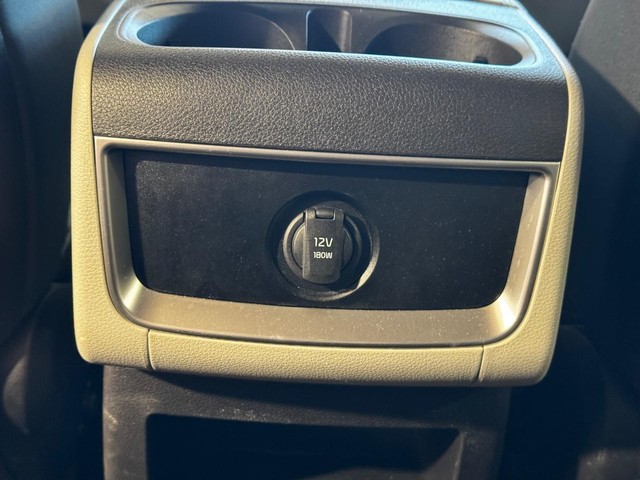 2023 Kia Carnival LX - Photo 16
