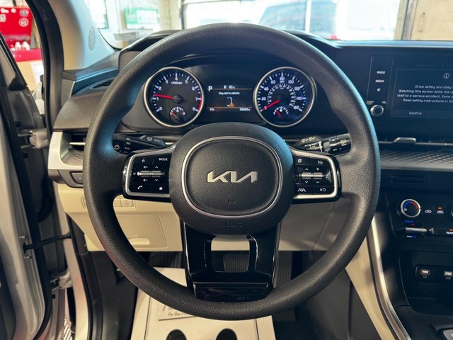 2023 Kia Carnival LX - Photo 20
