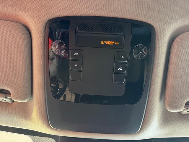 2023 Kia Carnival LX - Photo 26