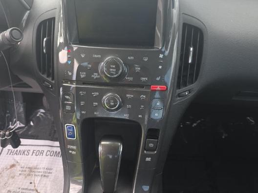 Chevrolet Volt Vehicle Full-screen Gallery Image 10